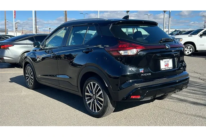 $14988 : Nissan Kicks 2021 SV 4dr Cro image 3