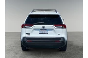$34860 : Toyota RAV4 2024 XLE Premium thumbnail