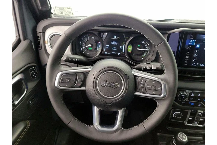 $34998 : Jeep Wrangler 2025 4x4 Backc image 10
