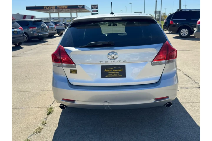 2009 Venza 4X2 V6 image 10