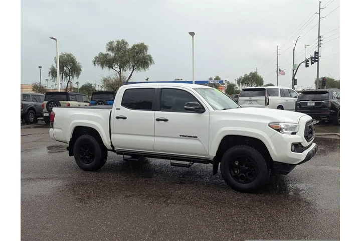 Toyota Tacoma 2022 4x4 TRD P image 8