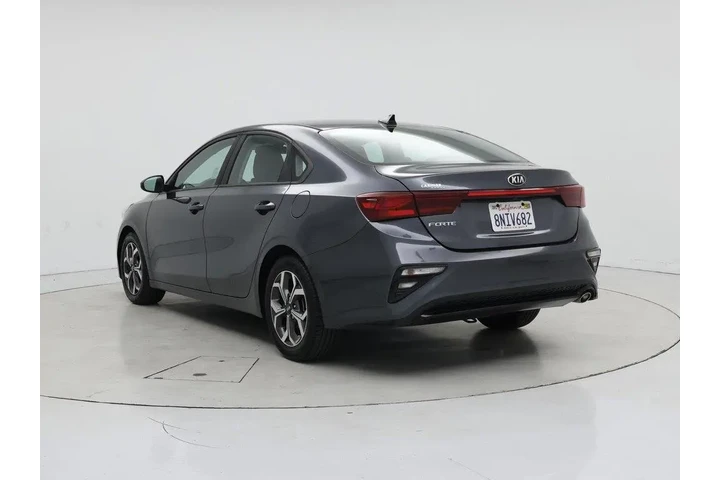$14998 : Kia Forte 2020 FE 4dr Sedan image 2