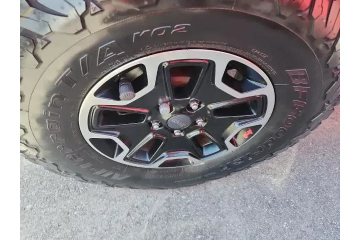 $26538 : Jeep Wrangler Unlimited 2017 image 5