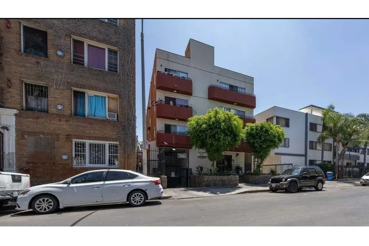 RENTO APTS de 1 Rec. y 2 Recs. image 6
