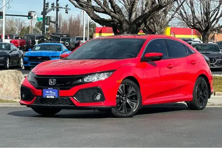 $18995 : Honda Civic 2018 EX 4dr Hatc image 1