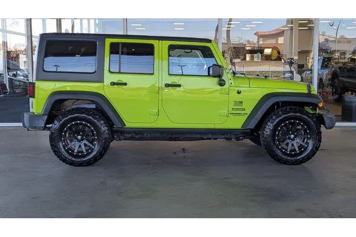 $18999 : Jeep Wrangler Unlimited 2016 image 8