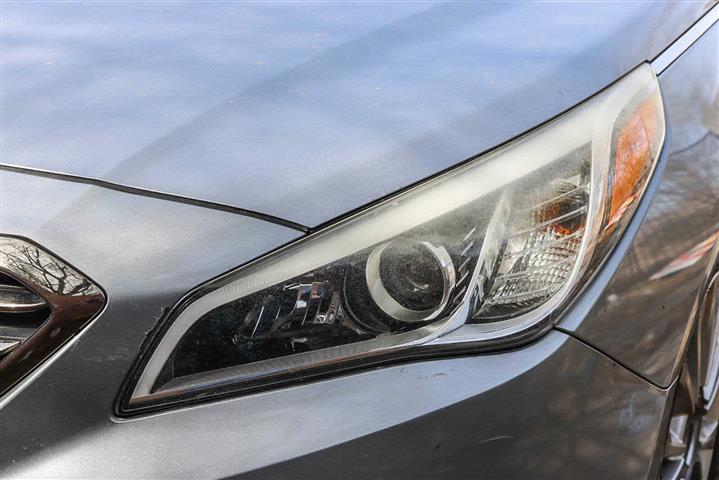 $14700 : Pre-Owned 2015 Hyundai Sonata image 7