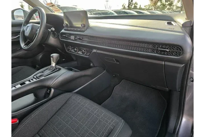 $23500 : Honda HR-V 2024 LX 4dr Cross image 9