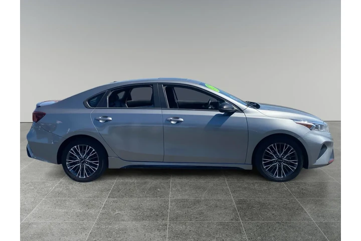 $23936 : Kia Forte 2023 GT-Line 4dr S image 6