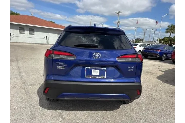 $27988 : Toyota Corolla Cross 2024 AW image 4