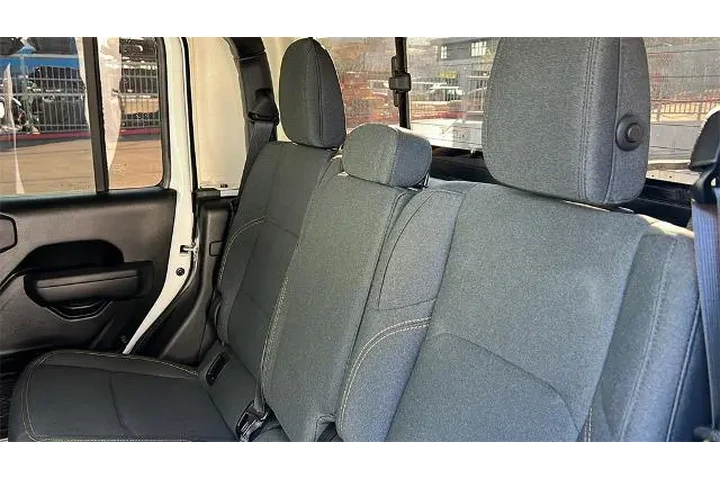 $34734 : Jeep Gladiator 2024 4x4 Spor image 9