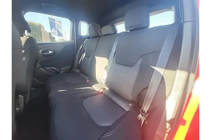 $18998 : Jeep Renegade 2021 Latitude image 8