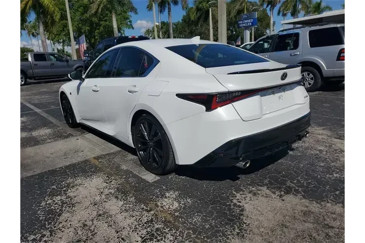 Lexus IS 350 2024 F SPORT De image 4