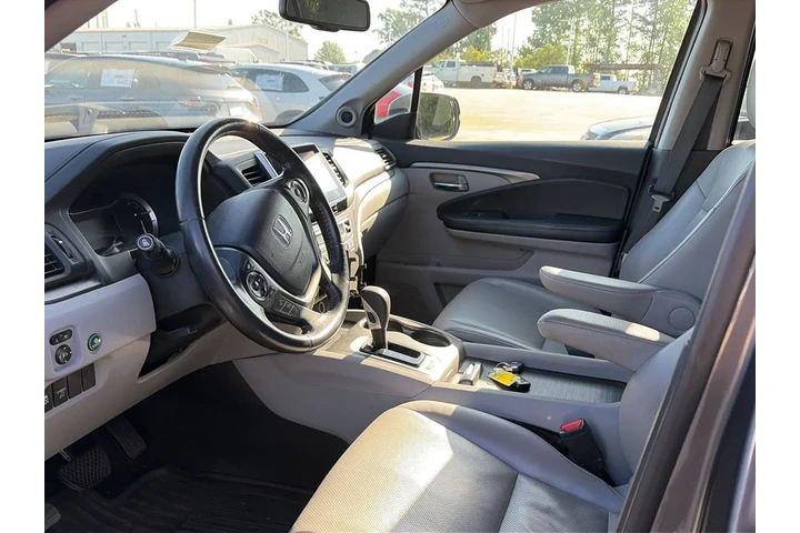 $19987 : Honda Ridgeline 2017 RTL-T 4 image 4