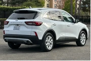 Ford Escape 2024 Active 4dr thumbnail