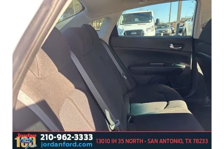 $11986 : Kia Optima 2019 LX 4dr Sedan image 9