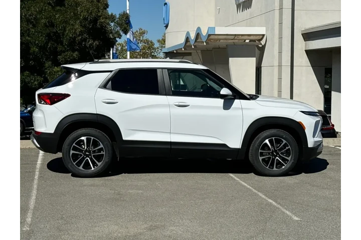 $24899 : Chevrolet Trailblazer 2024 L image 3