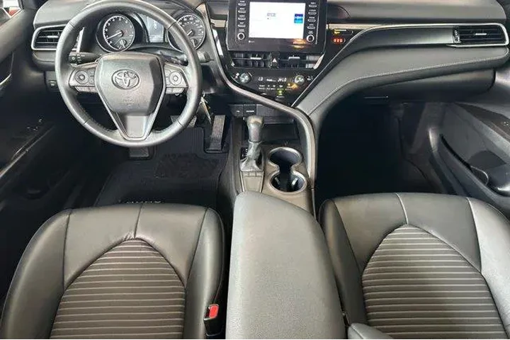 $26700 : Toyota Camry 2024 SE Nightsh image 6