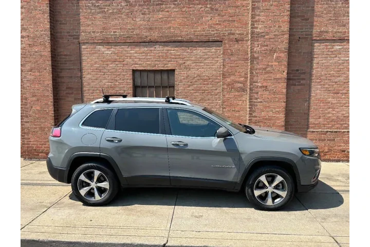 $19500 : 2020 Cherokee Limited image 10