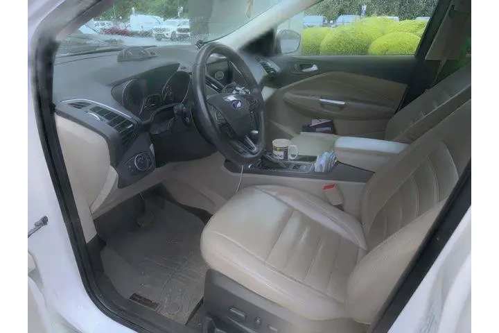 $12589 : Ford Escape 2017 Titanium 4d image 5