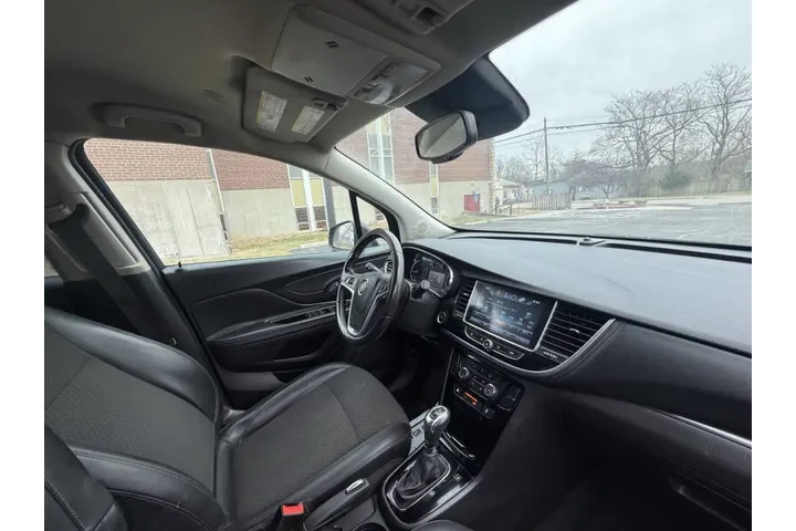 $5750 : 2019 Encore Preferred image 6