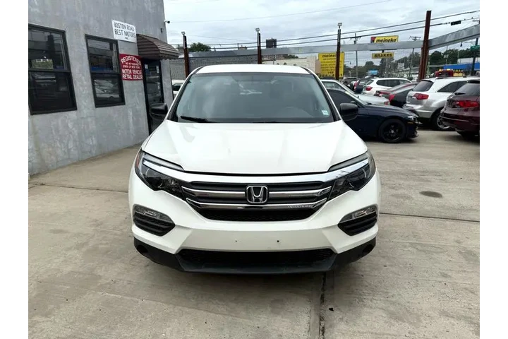 $15995 : 2018 Pilot LX 4WD image 8