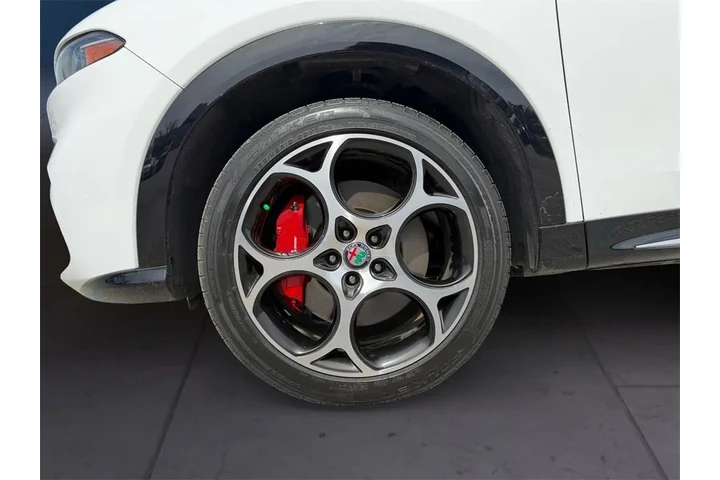 $26749 : Alfa Romeo Tonale Hybrid 202 image 9