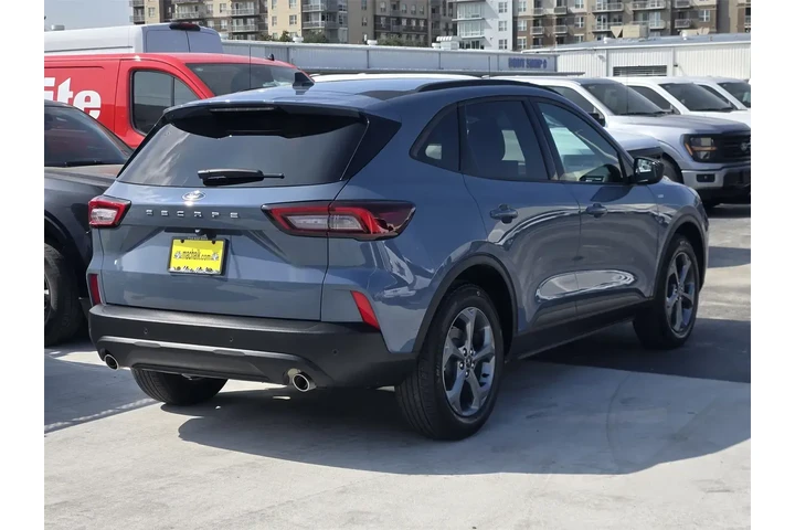 $25991 : Ford Escape 2025 ST-Line 4dr image 7