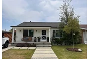 Newly renovated multi-unit, en Los Angeles