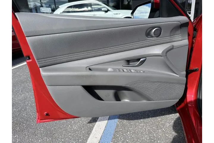 $15999 : Hyundai ELANTRA 2022 SEL 4dr image 8