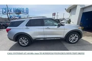 $29889 : Ford Explorer 2022 AWD XLT 4 thumbnail