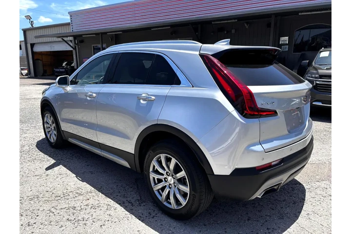 2020 XT4 FWD 4dr Premium Luxu image 6