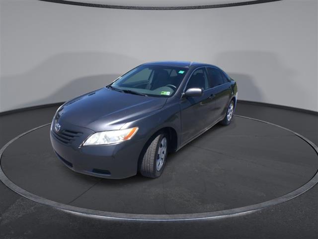 $9900 : PRE-OWNED 2007 TOYOTA CAMRY LE image 4
