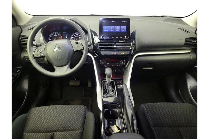 $19998 : Mitsubishi Eclipse Cross 202 image 8