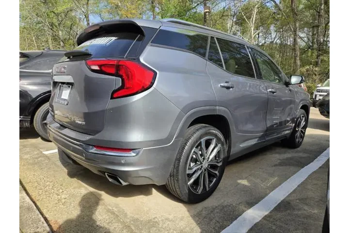 $22990 : GMC Terrain 2019 4x4 Denali image 5