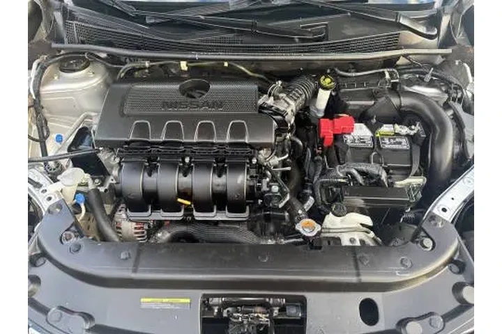 2017 Sentra SL image 4