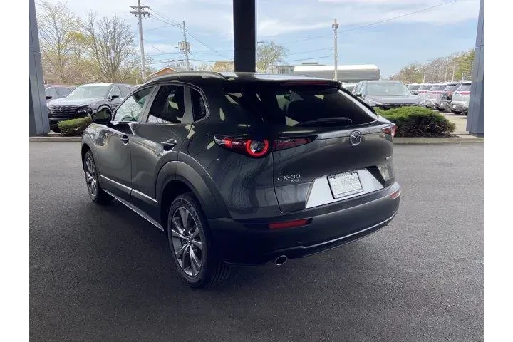 $21147 : Mazda CX-30 2024 AWD 2.5 S P image 7