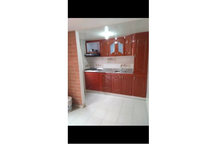 $270000000 : Venta casa Madrid Cundinamarca image 3
