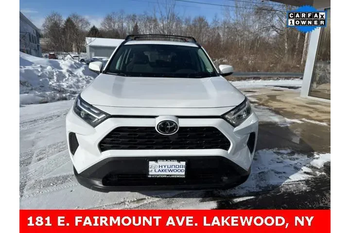 $26956 : Toyota RAV4 2022 AWD XLE 4dr image 3