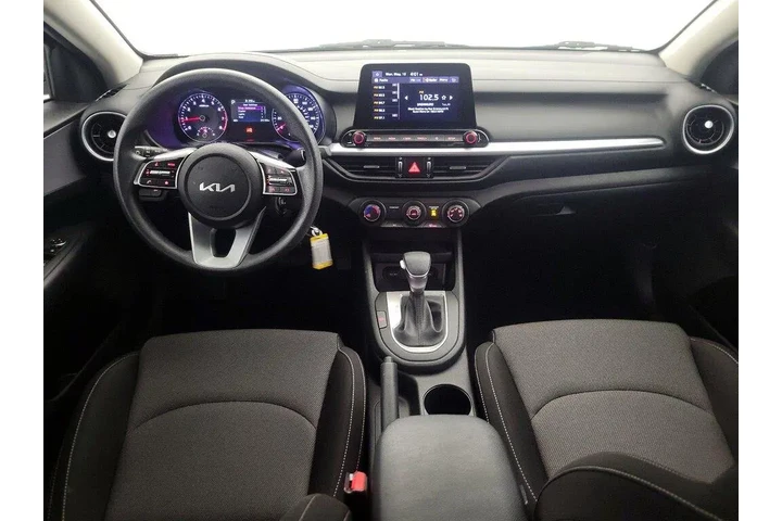 $18998 : Kia Forte 2023 LXS 4dr Sedan image 9