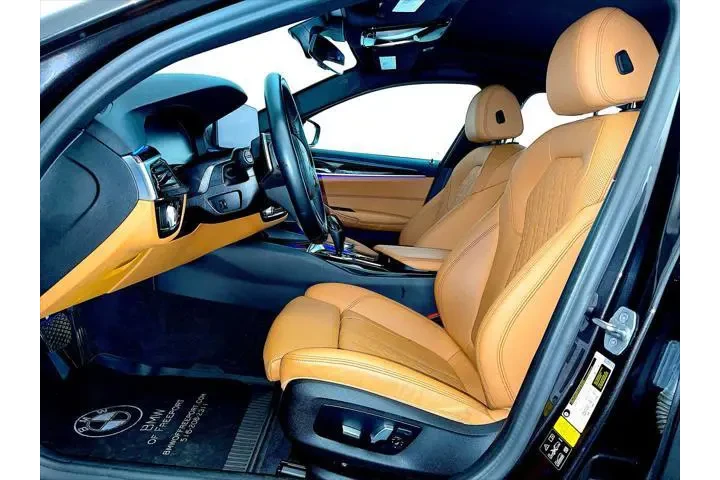 $30998 : BMW 5 Series 2021 AWD 530i x image 9