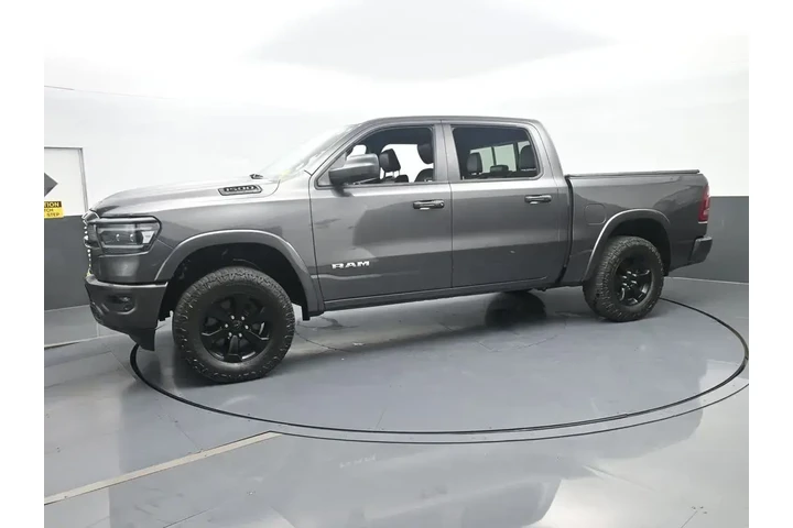 $28991 : Ram 1500 2020 4x2 Laramie 4d image 2