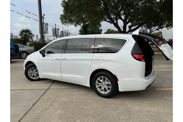 $26623 : Chrysler Pacifica 2025 Selec image 10