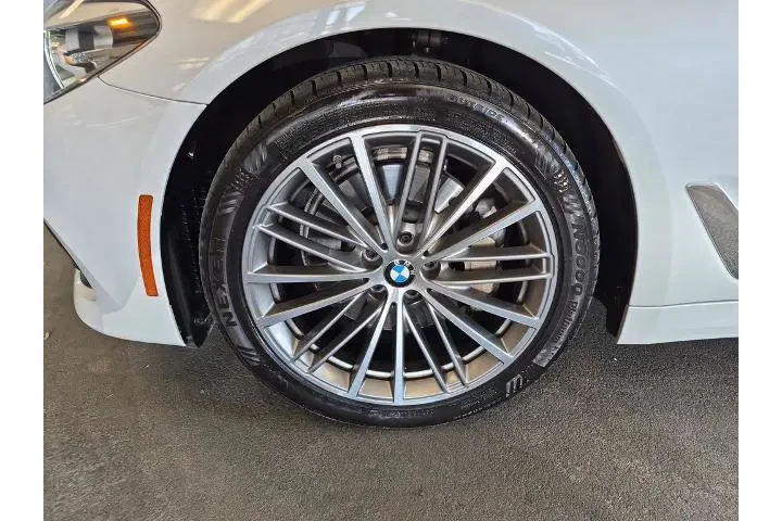 $23096 : BMW 5 Series 2018 540i 4dr S image 7