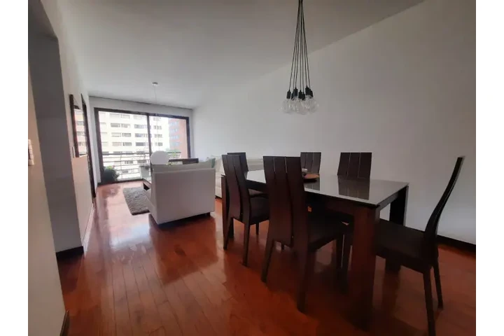 $1650 : Apartamento en Renta Amueblado image 5