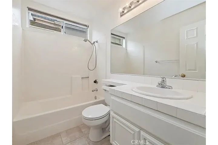 $1100 : 17640 Mountain Ct, Riverside, image 5