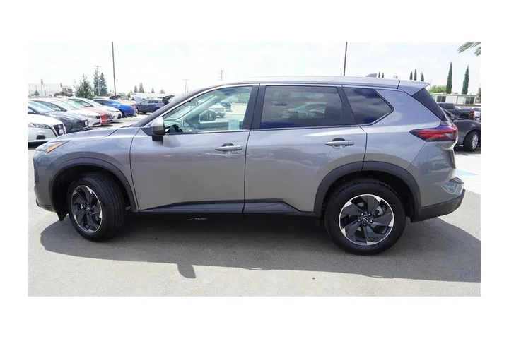 $22984 : 2025 Rogue SV image 8
