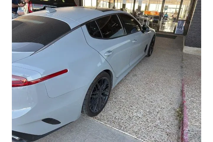 $27937 : Kia Stinger 2021 GT2 4dr Sed image 7