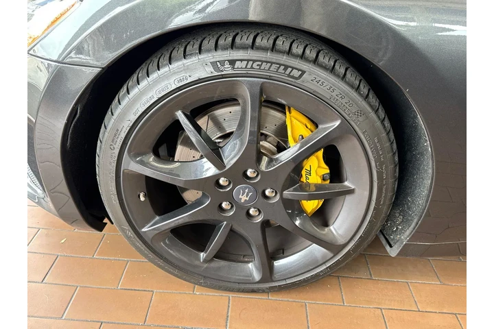 $39995 : Maserati GranTurismo 2018 MC image 4