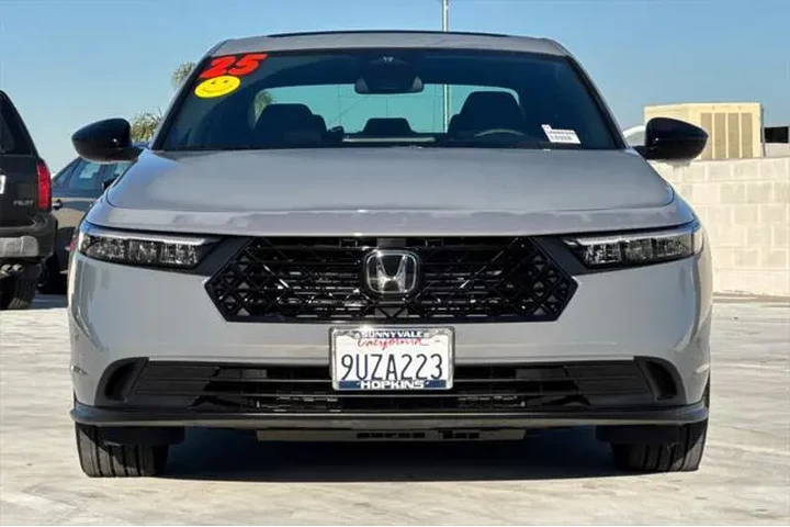 $29674 : Honda Accord Hybrid 2025 Spo image 8